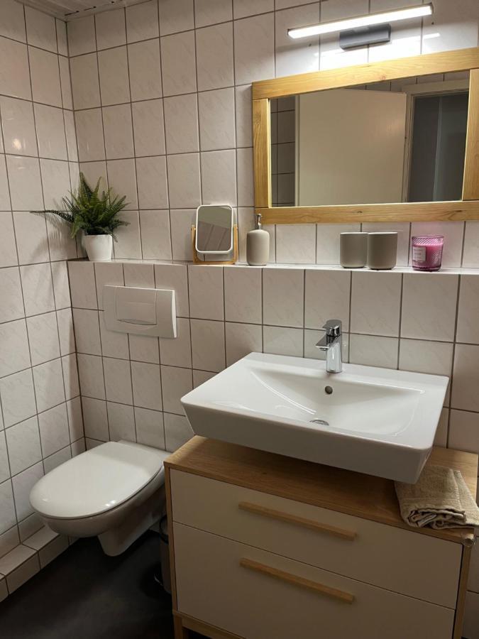 Apartment Im Idyllischen Gulfhof Krummhoern